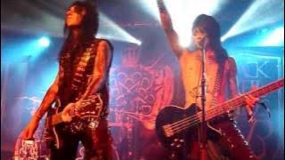 Black Veil Brides - Fallen Angels LIVE