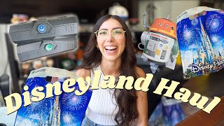 WHICH SABERS DID WE GET IN GALAXY'S EDGE?? | Disneyland Haul