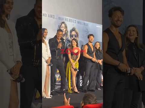 Akshay Kumar TEASES Tiger Shroff with Disha Patani's name at Bade Miyan Chote Miyan trailer launch 😂