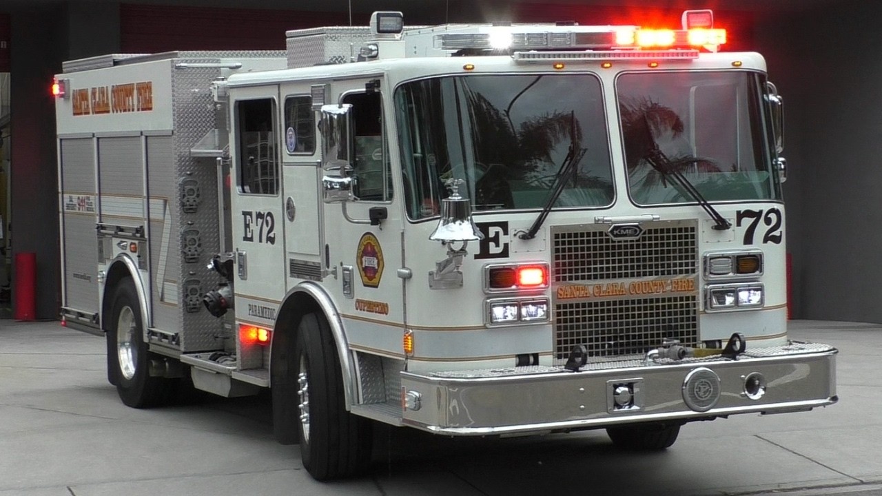 Engine 72 Santa Clara County Fire Dept. Engine 72 Responding - YouTube