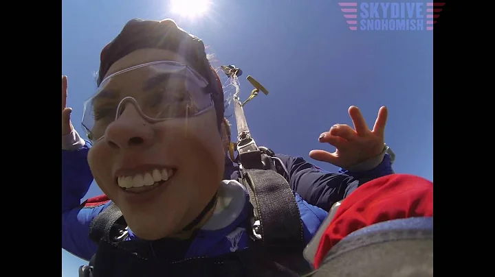 Brittney Mendez's Tandem skydive!