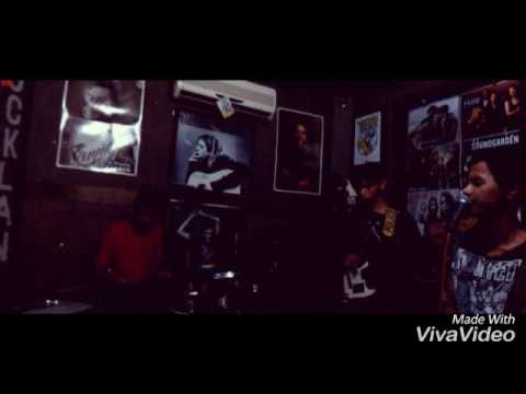 Error crew - Kami bukan martir cover the fantastic