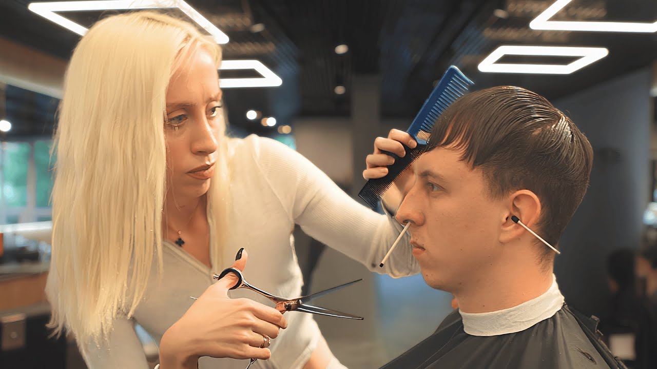 Ця Дівчина Барбер Вміє Все - Повний Процес Стрижки та Гарячий Віск