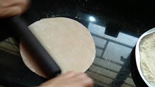Learn the easy way to roll roti, chapati | Roti aise belte hai | A technique to roll out the dough screenshot 4