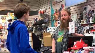 GameStop employee’s that PASS the Vibe Test