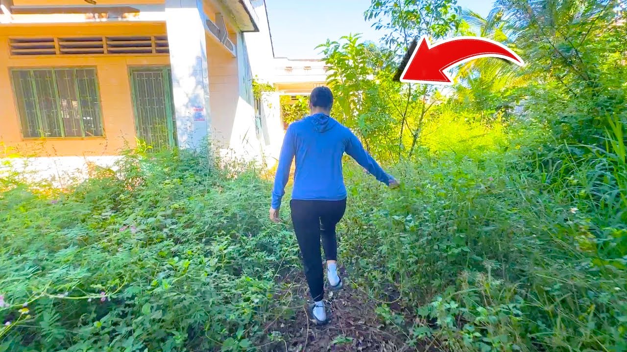 The girl was EMOTIONAL when returning to her old home after 5 YEARS of ...