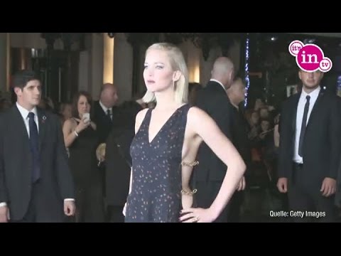 Video: Sieht Ein Bisschen Alt Aus: Jennifer Lawrence Hat Sich Für Die BAFTA Verkleidet, Nicht Für Ihr Alter