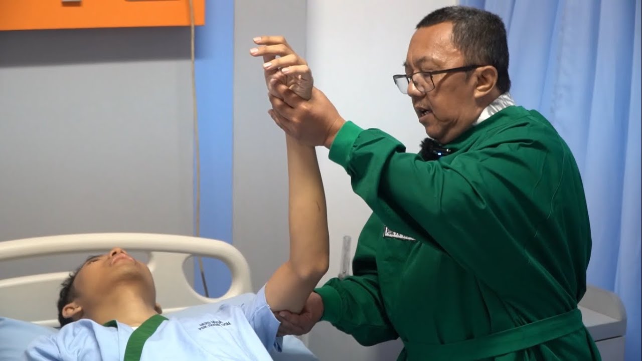 [NURSING UGM] Keterampilan Keperawatan - Range of Motion