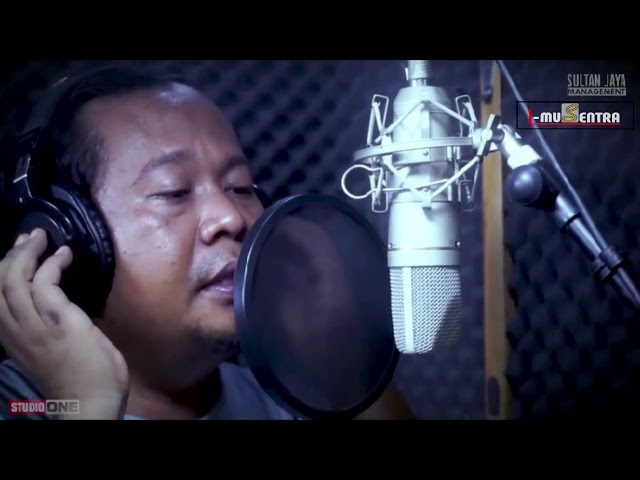 Sultan Trenggono - Wadon Jahat | Dangdut (Official Music Video) class=