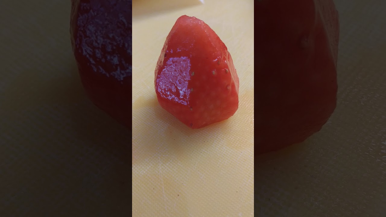 How to remove the strawberries seeds YouTube