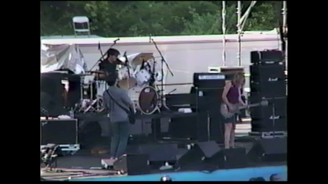 Sonic Youth (live concert) August 30th, 1997, Memorial Stadium