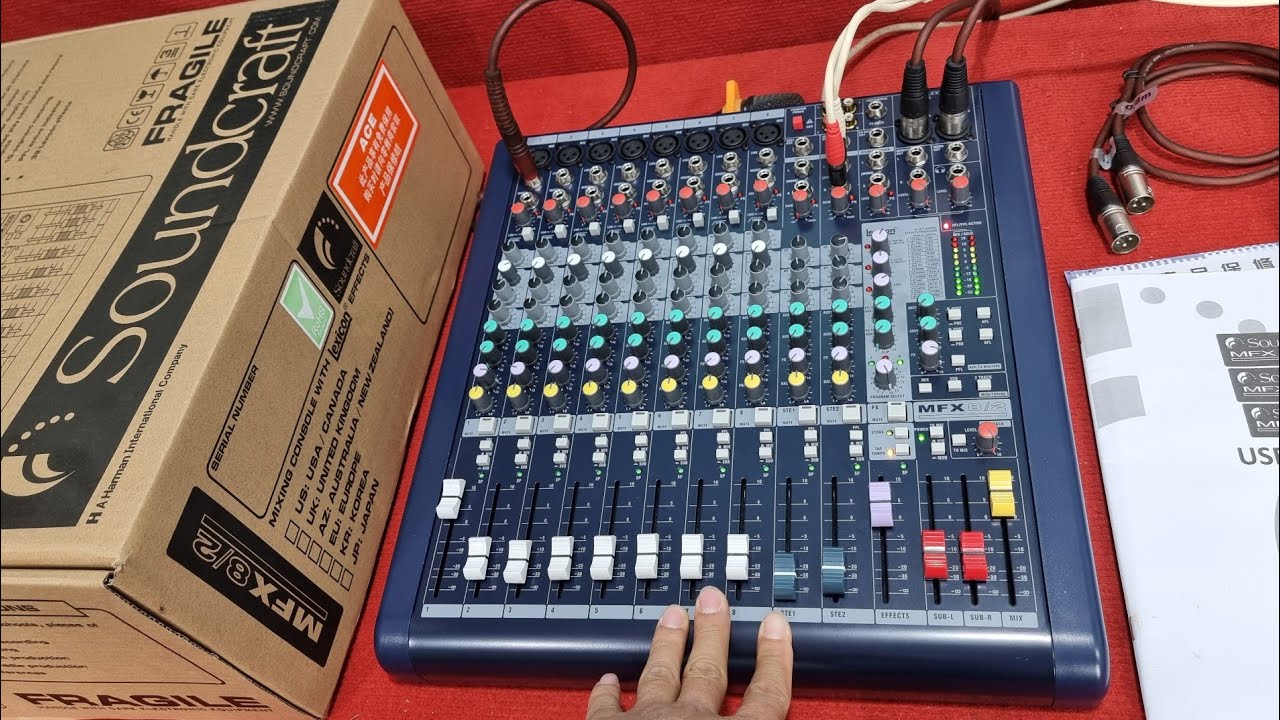 Mixer MFX8/2 Của Soundcraft làm sự kiện nhiều cổng kết nối.dễ