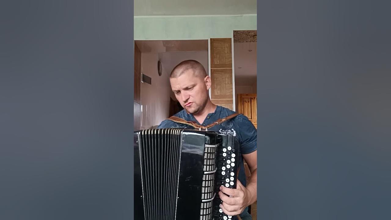 Московский цельнопланочный баян Былина - YouTube