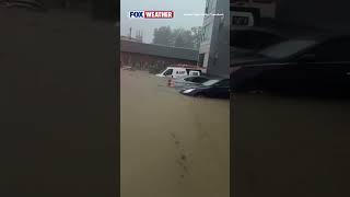 ‼️ FLOOD NIGHTMARE: Numerous Vehicles Were Caught In Deep Floodwaters After Persistent Heavy Rain