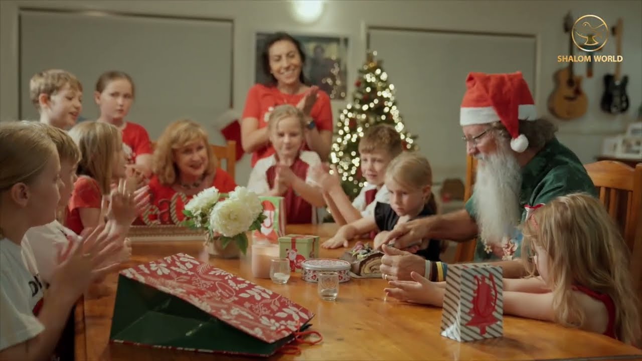 Joy To The World || Christmas Theme Song || Shalom World