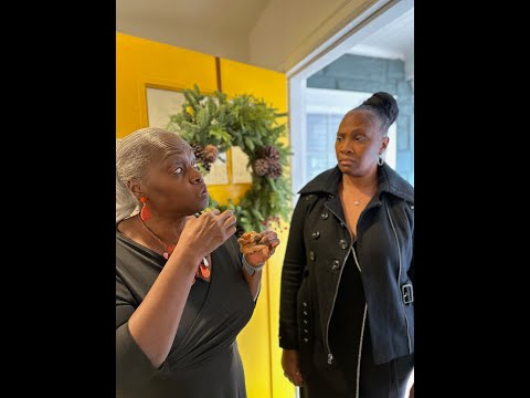 When Latotsy’s mom rolls up on Mama Brenda!