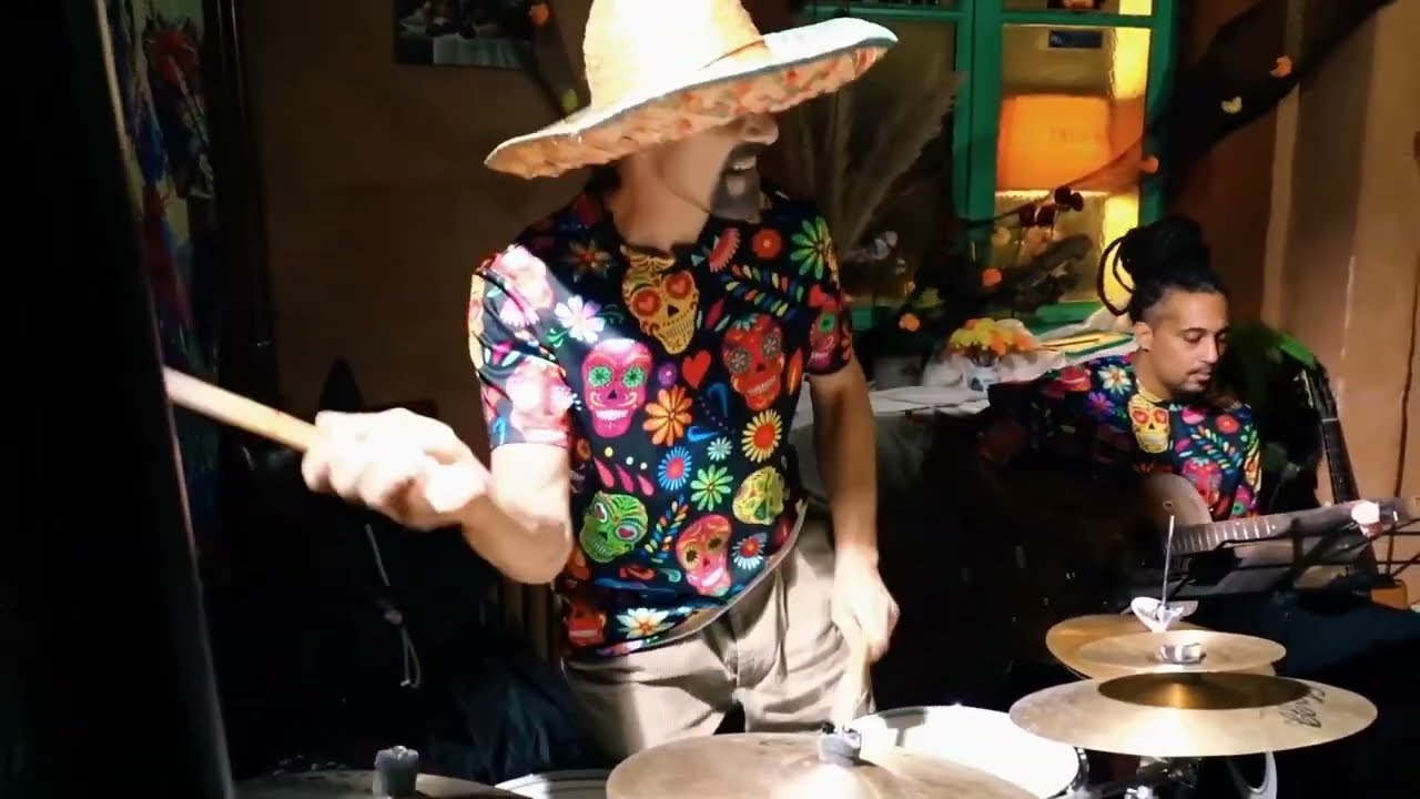 Live Chica y Chicos Auberge du Renard’eau chicaychicosband@gmail.com