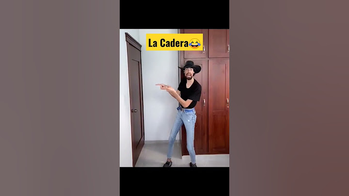 Se menea la cadera😂 Humor mexicano #shortvideo #humor #comedia