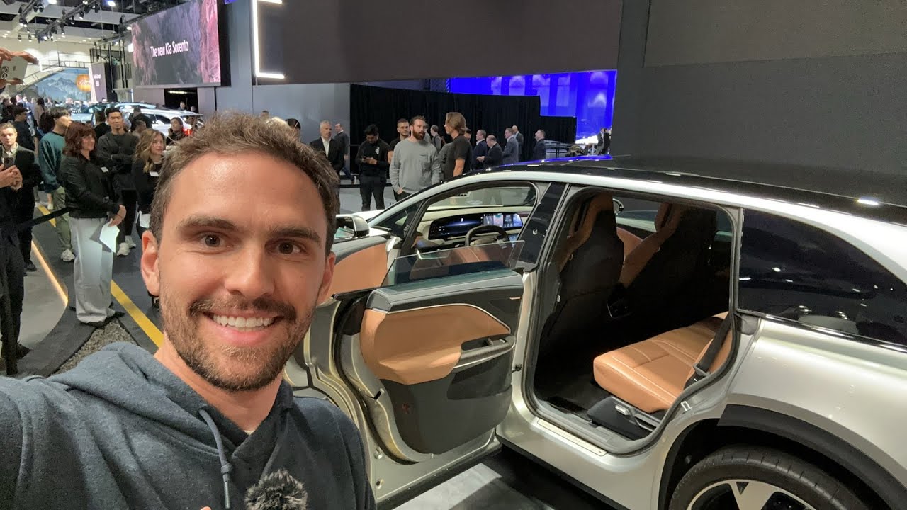 NEW Lucid Gravity Reveal! LA Auto Show