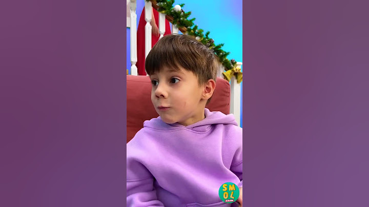 Ha rovinato la foto di famiglia, ma poi il ragazzo ha risolto la situazione!