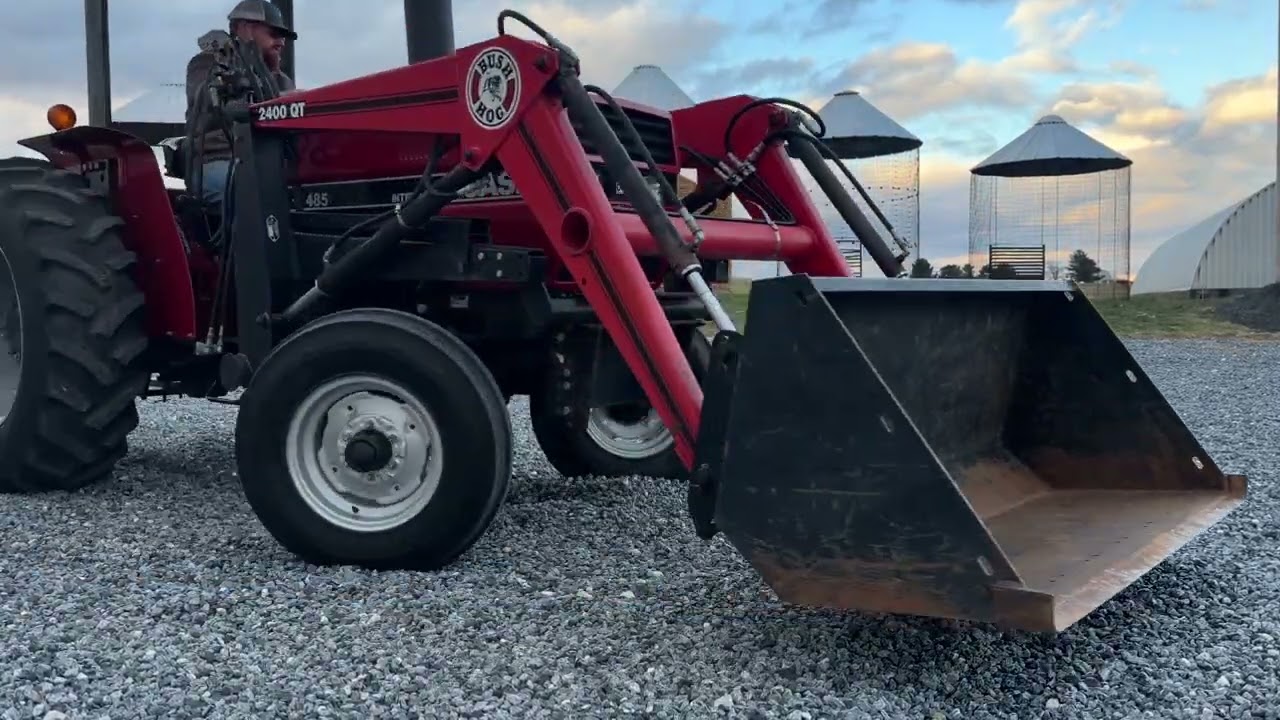 Case International 485 tractor 712 original hours!