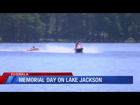 Memorial Day weekend draws huge  crowds at Lake Jackson in Florala