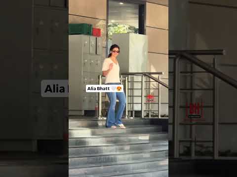 Alia Bhatt Spotted