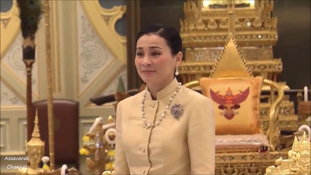 ชมพระปรีชาทางด้านทักษะภาษาอังกฤษ ของสมเด็จพระนางเจ้าสุทิดาฯ ทรงเสด็จออกพบคณะฑูต