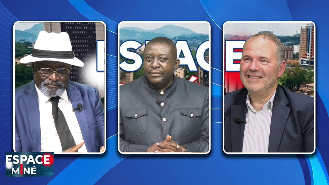 LIONEL ANTOINE DE GLOBECAST ET DIEUDONNÉ MVENG DU INFOTV SUR LE PLATEAU DE ESPACE MINÉ DU 02 03 26