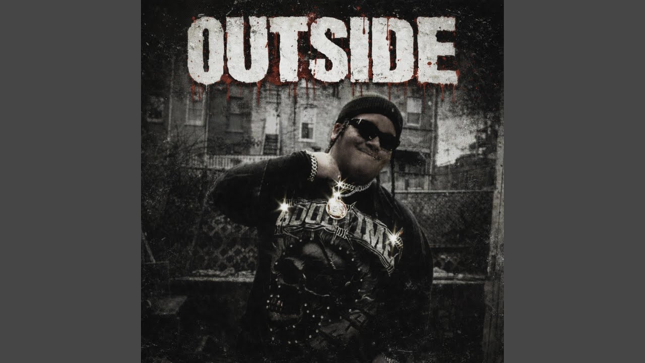 OUTSIDE auf YouTube ansehen OUTSIDE auf YouTube ansehen