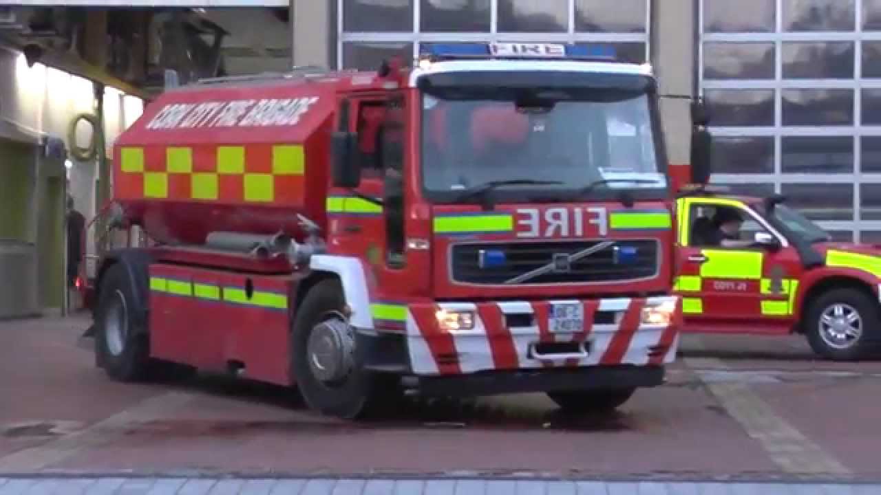 Cork City Fire Brigade - Emergency Water Tanker Turn Out 