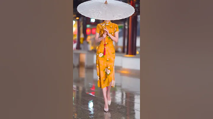 Traditional Chinese costumes! Do you like it?#cheongsam  #style  #beautifulwoman  #clothing - DayDayNews