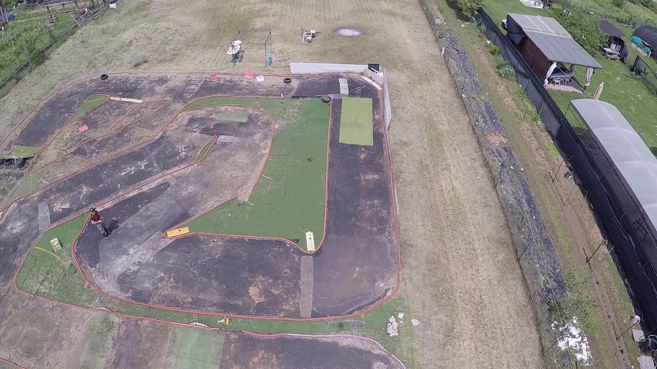 I 3 Chirichetti Nency fa la guardia