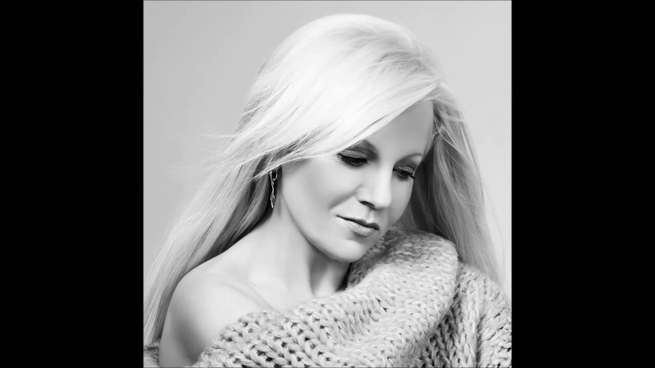 Guarda IVA KLETEČKOVÁ - ČÍM DÁL JSI BLÍŽ (Straight From The Heart) su YouTube Guarda IVA KLETEČKOVÁ - ČÍM DÁL JSI BLÍŽ (Straight From The Heart) su YouTube