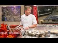 Gordon ramsay cooks against the chefs in hells kitchen