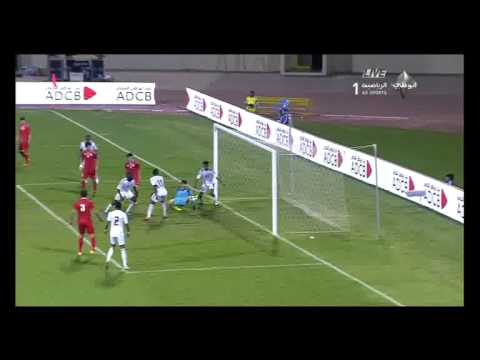 احمد برمان لاعب الأمارات يحرز الهدف الثاني فى مرمى طاجيكستان