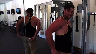 Connor Murphy Vlogs! Connor Murphy Wears a Muscle Suit Prank!
