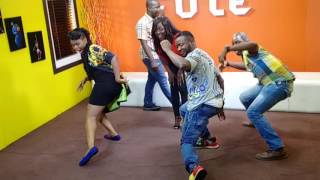 MC Galaxy Learning Ferrari Dance from Yemi Alade