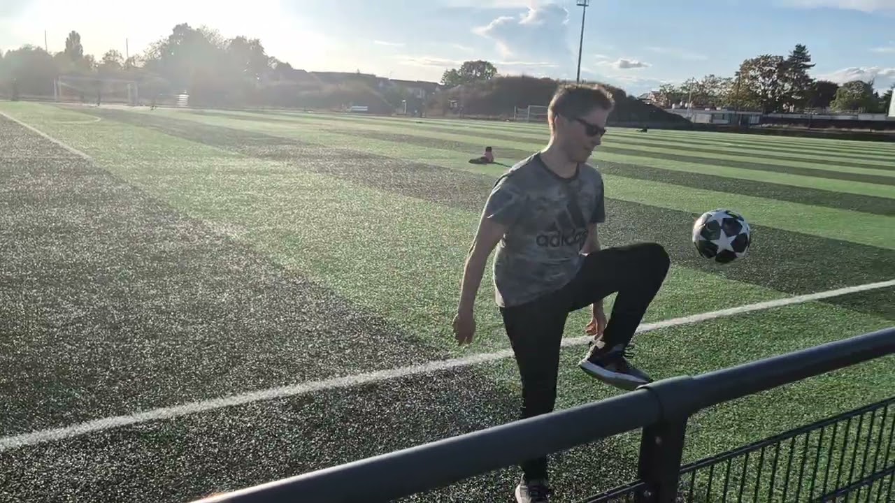 Bande démo 2 football gestes techniques jongles
