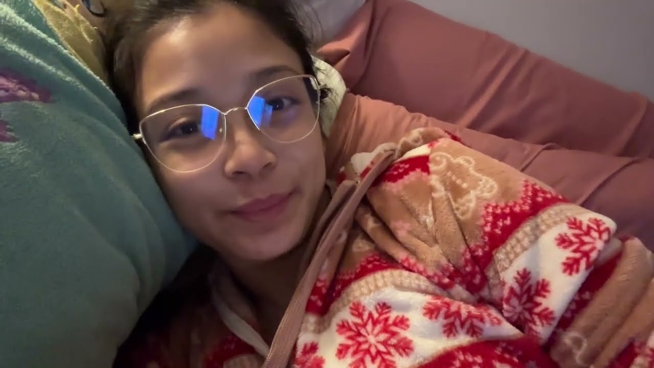 Dog Cuddles | Vlogmas 2025 - Day 12