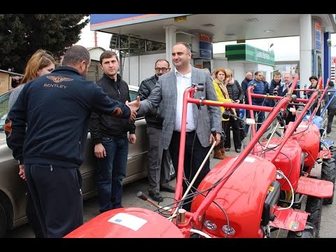 დევნილებს კულტივატორები გადაეცათ