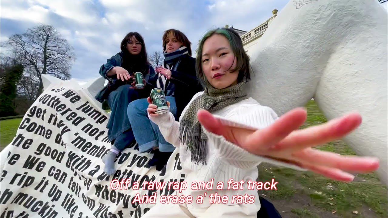 Mungo's Hi Fi Ft. Soom T - Jump Up Quickly (typographic videoclip) Mungo's Hi Fi Ft. Soom T - Jump Up Quickly (typographic videoclip)