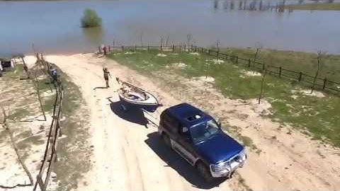 Super Skipjack maderuelo. Primer contacto con el agua.