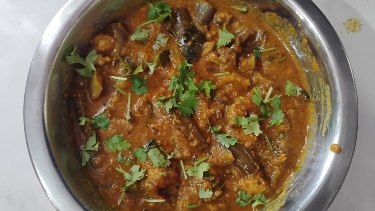 కేటరింగ్ స్టైల్ లో వంకాయ మిల్ మేకర్ కర్రీ చపాతి లోకైనా బిర్యానీలోకైనా చాలా బాగుంటుంది😋