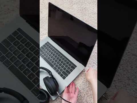 Аудіокабель AUX Ugreen AV150 3.5 мм 1.5 м посріблена жила сріблясто-сірий, видео 1