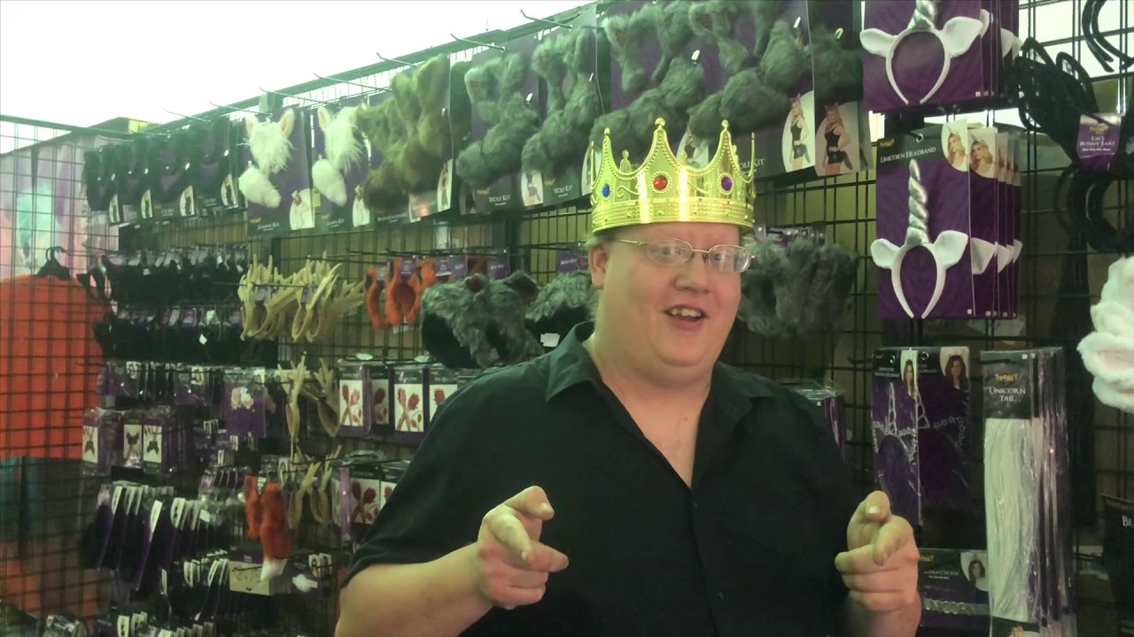 Bernhard and Fred visit Altoona, PA Spirit Halloween YouTube