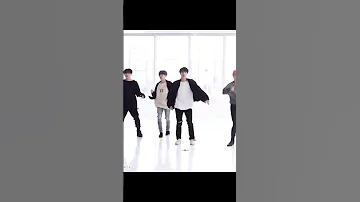 BTS 💜 FAMOUS VIRAL song video || BTS army 💜|| BTS VIRAL || #shorts ||#viral video|| meme video🤣😂