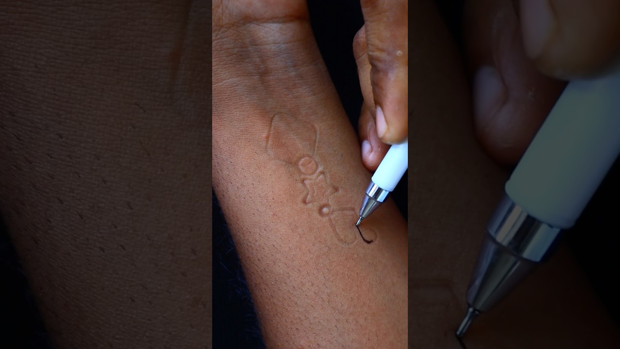 new trending tattoo 😍🎉🪬🧷 #viral #tattoofun #hennatattoodesign
