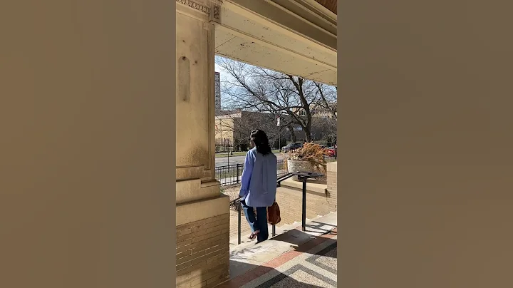 Easy spring outfit - button down shirt and denim #fashionshorts #springfashion #denim #zara