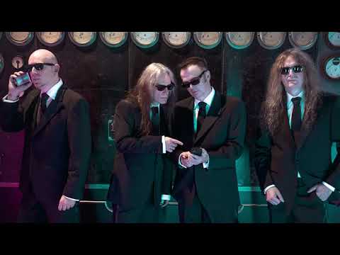 BLIND GUARDIAN – Unboxing "The God Machine" | Photography Special